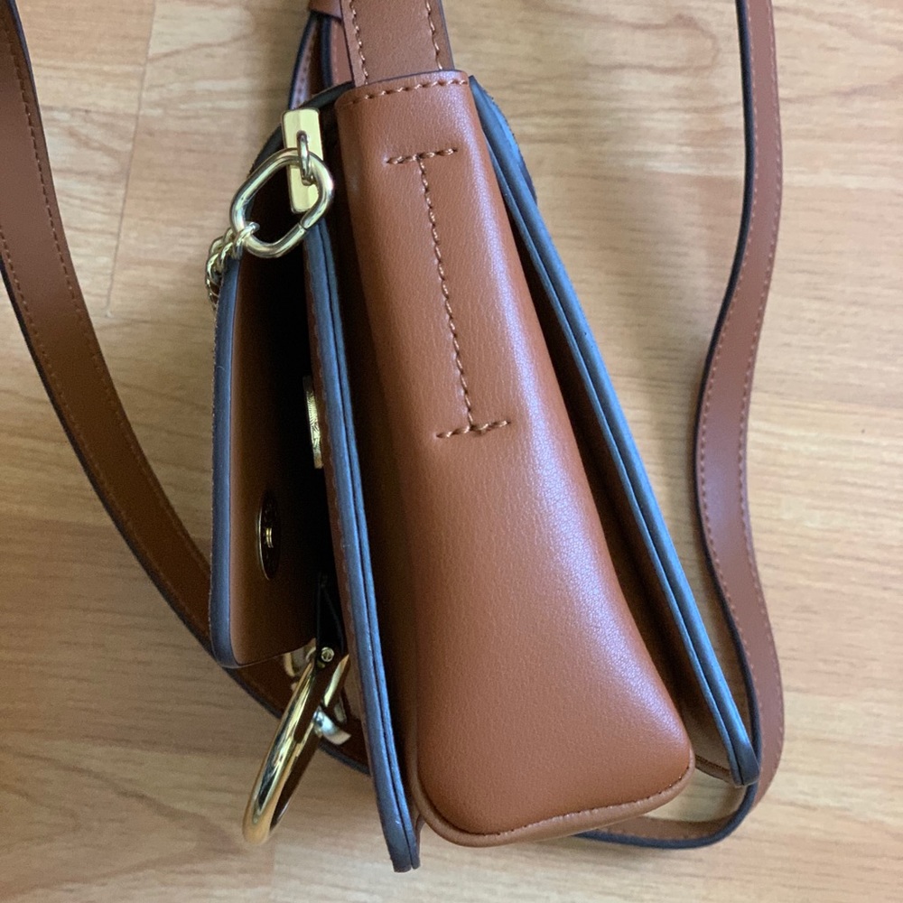 Circle Ring Brown Crossbody Bag - Picture 5 of 8